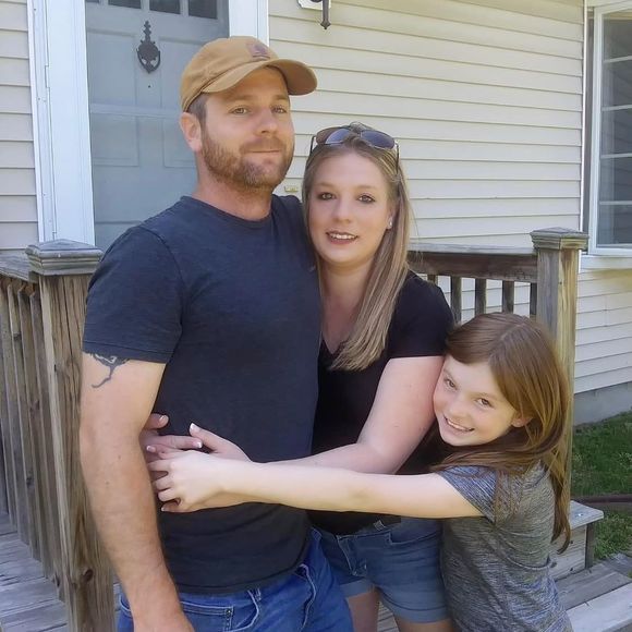 Meet your Posher, Jennifer - Picture 1 of 1